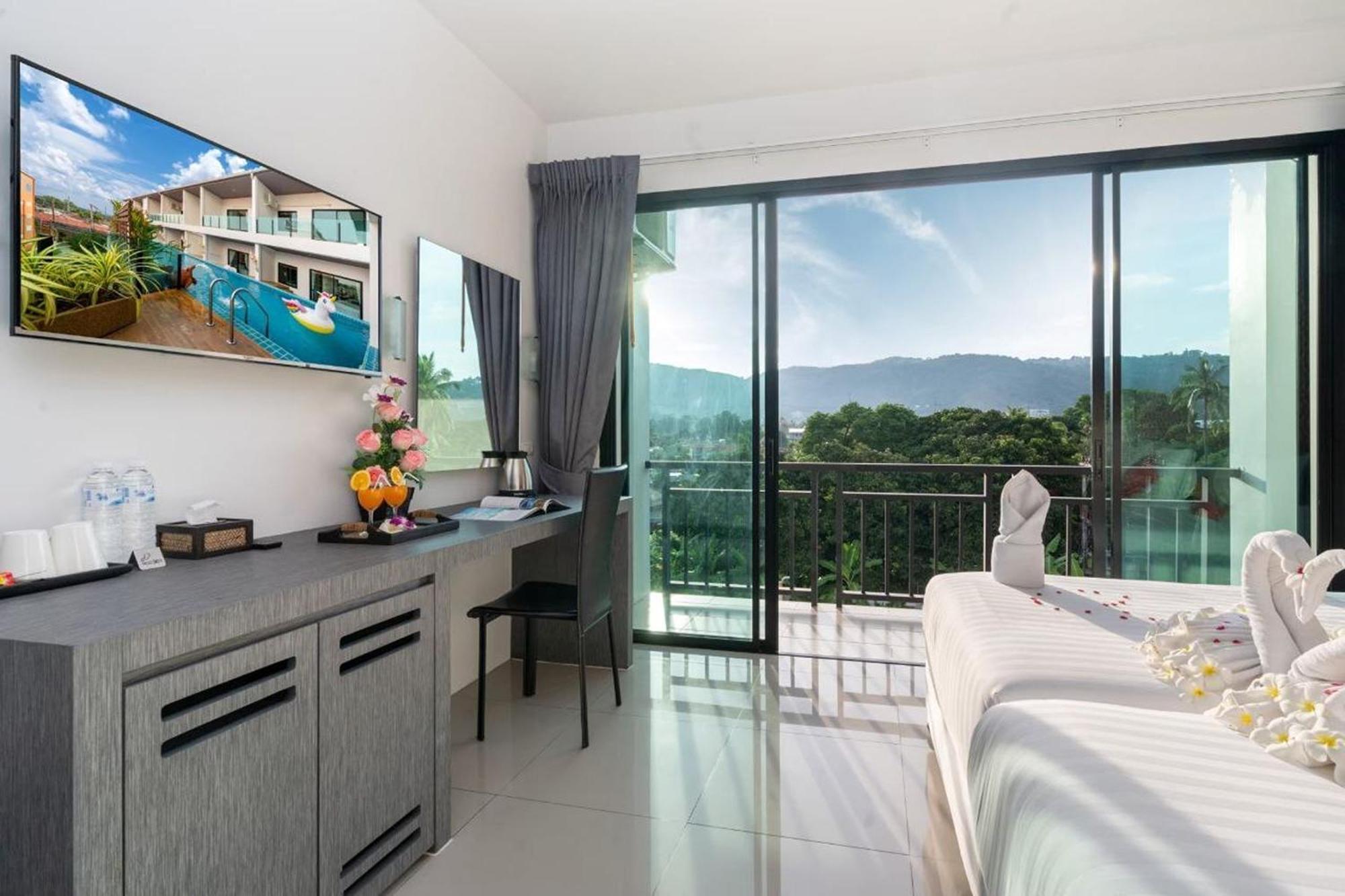 The Thames Pool Access Resort & Villa - Sha Extra Plus Chalong Exterior photo