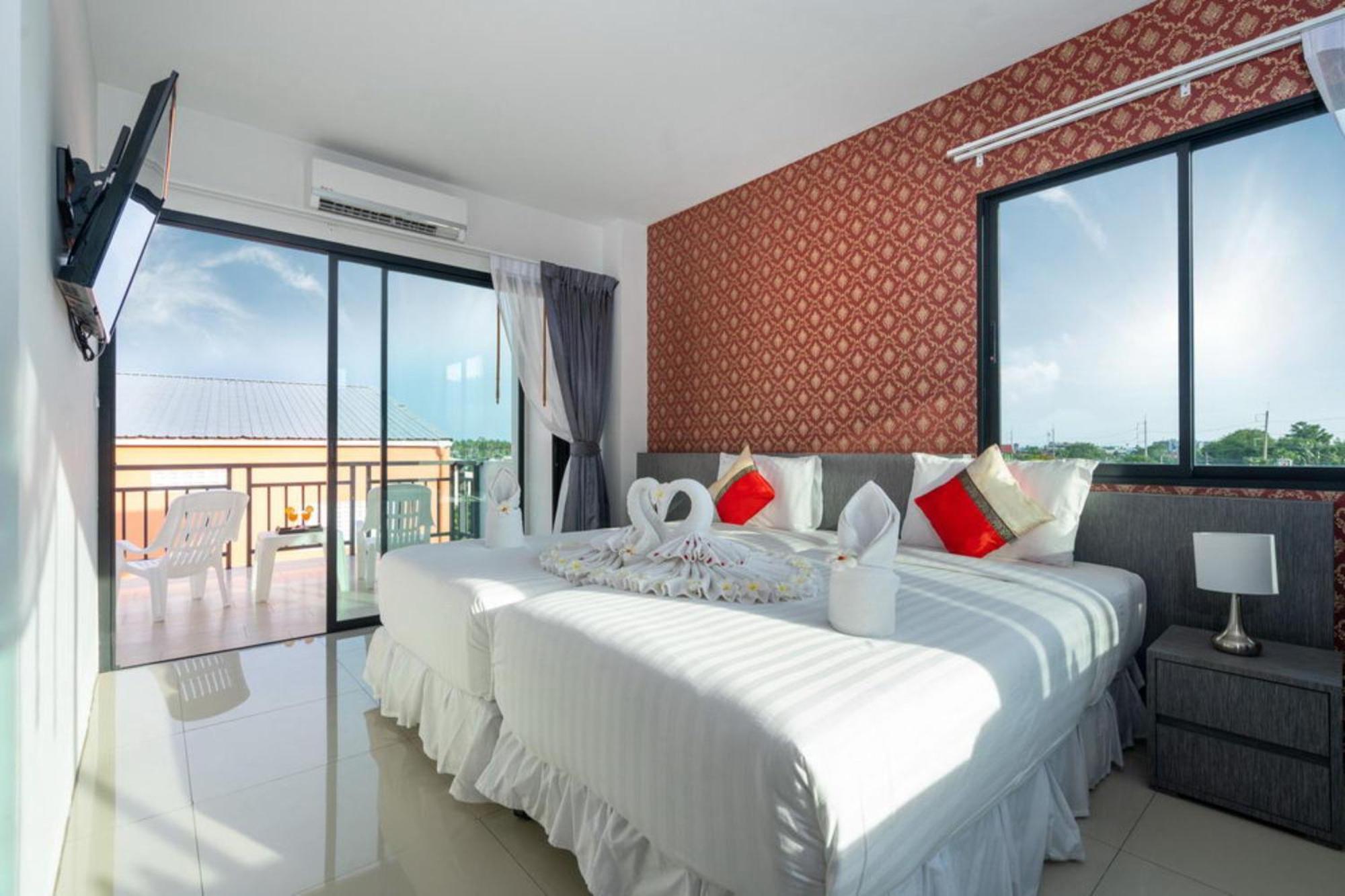 The Thames Pool Access Resort & Villa - Sha Extra Plus Chalong Exterior photo