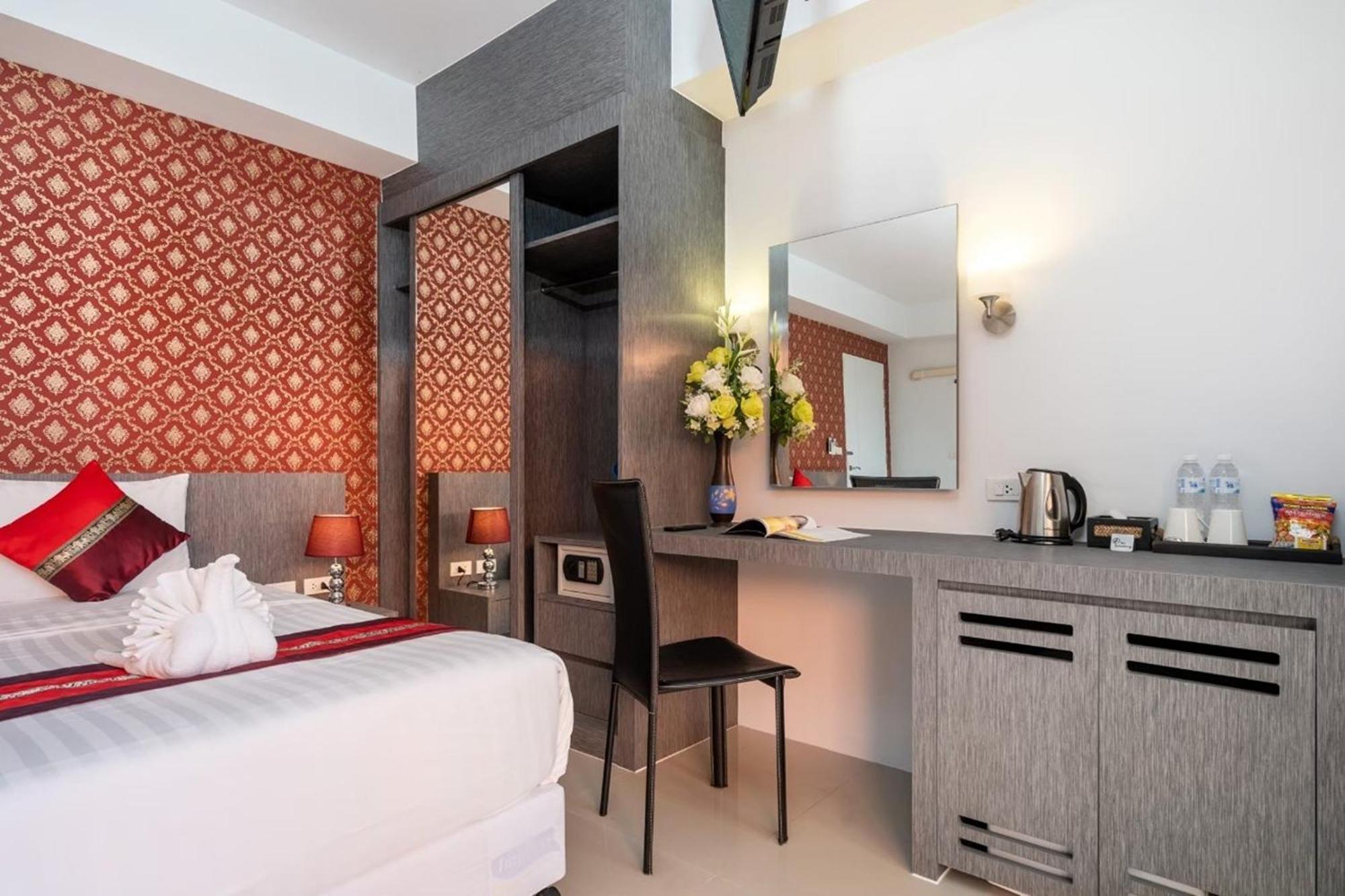 The Thames Pool Access Resort & Villa - Sha Extra Plus Chalong Exterior photo